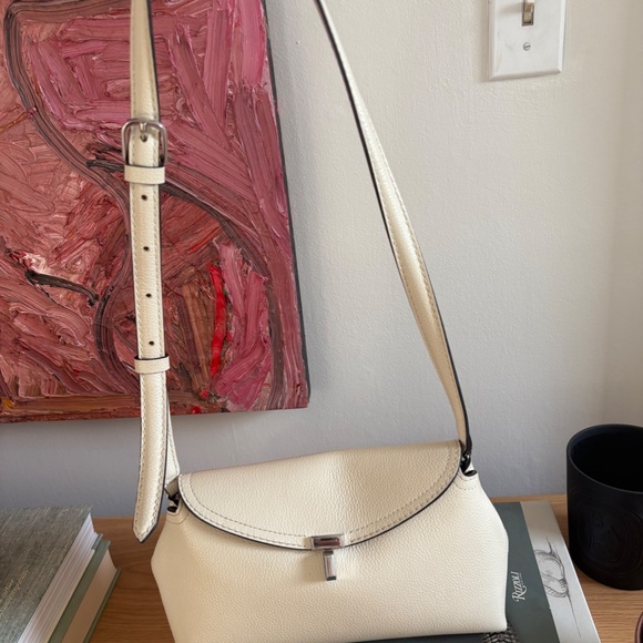 Toteme T Lock Clutch - Picture 7 of 10